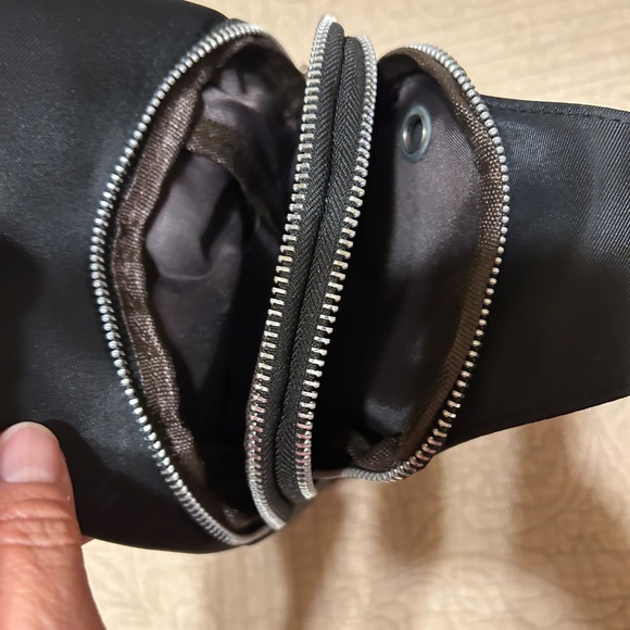 JackKevin shoulder strap USB Charging bag - Picture 4 of 9